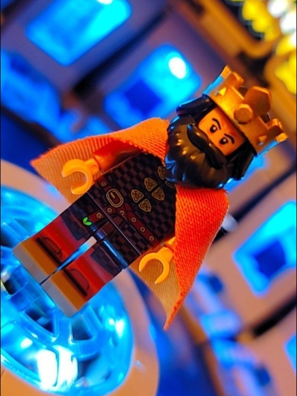 King Minifigure Lego Compatible